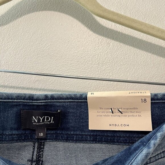 NYDJ‎ NWT High Rise Marilyn Straight Jeans in Calloway Blue Size 18 - Picture 3 of 8